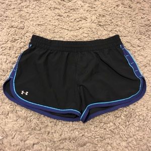Under Armour Running shorts shorts. Size M